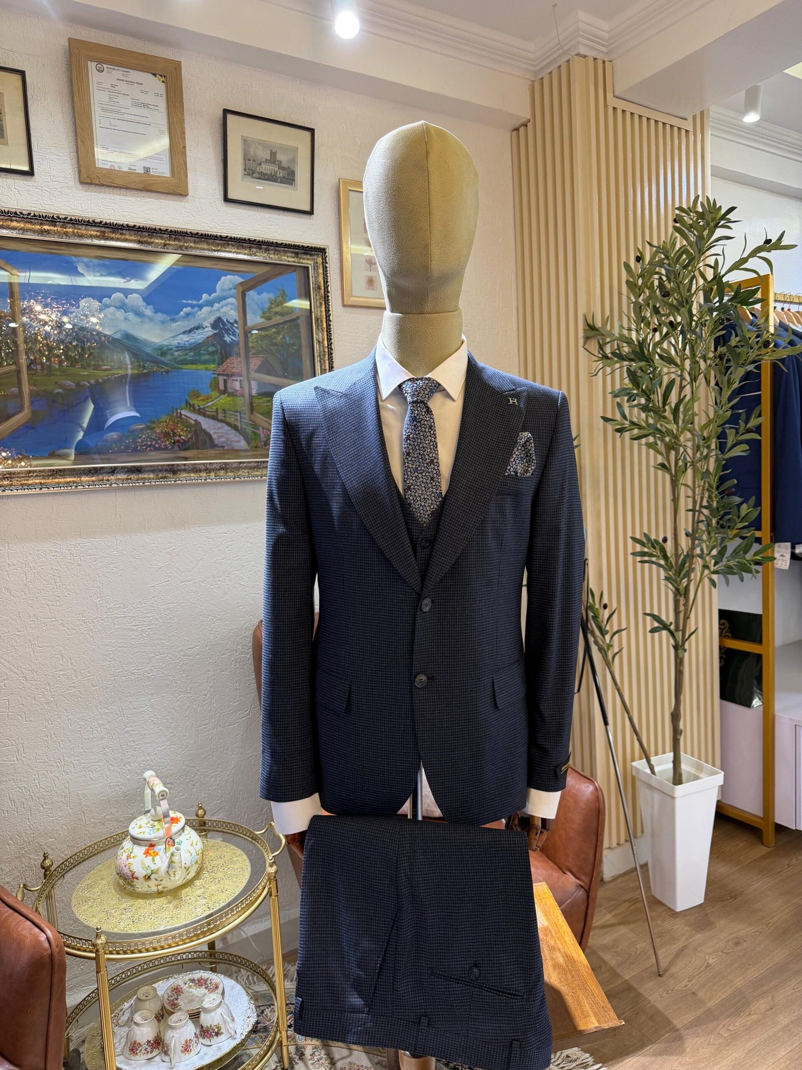 mens-navy-3-piece-suit